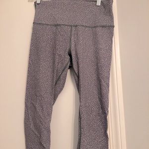 Lululemon invigorate crop leggings